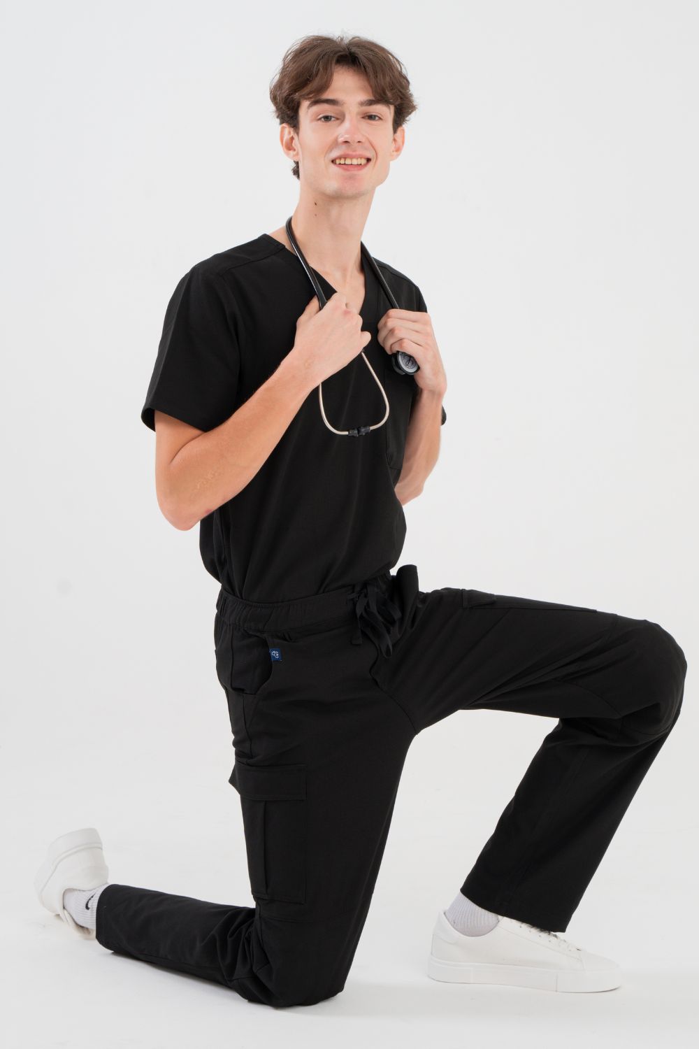 VetCore™ Men’s Vet Med Cargo Scrub Pants with GENU™ Removable Knee Protection
