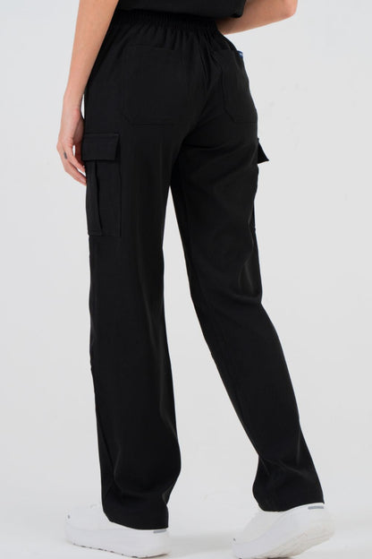 VetCore™ Women’s Vet Med Cargo Scrub Pants with GENU™ Removable Knee Protection